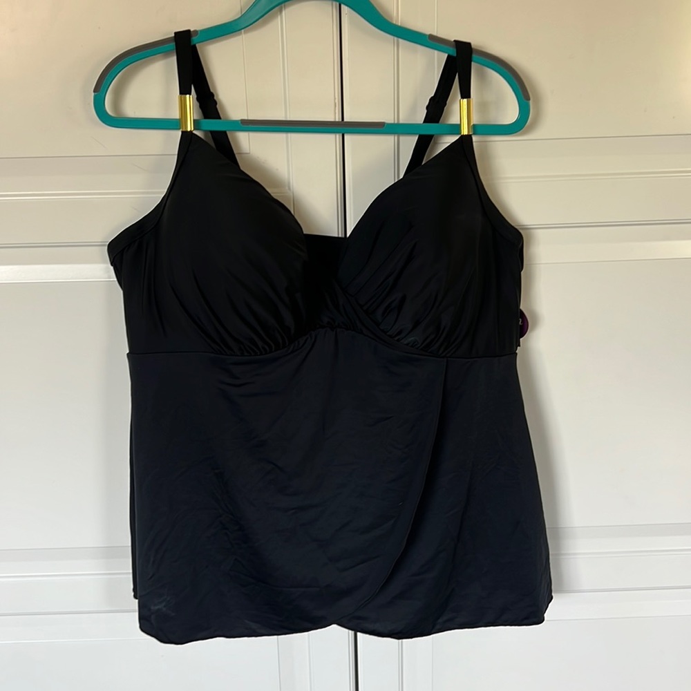 Swim top with wire bra support. Full figure/Plus Size